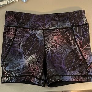 Mad dash reversible running shorts nwot